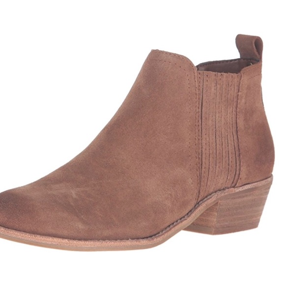 Steve Madden Shoes - •Steve Madden Ankle Boots•